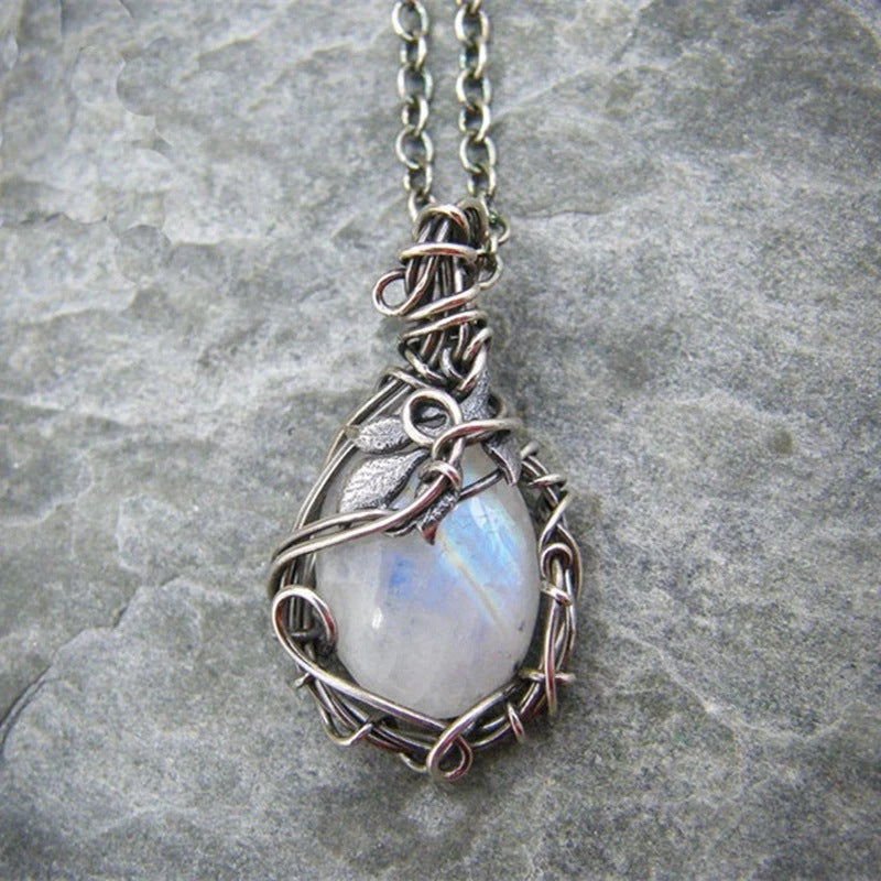 Retro Winding Moonstone Necklace Women