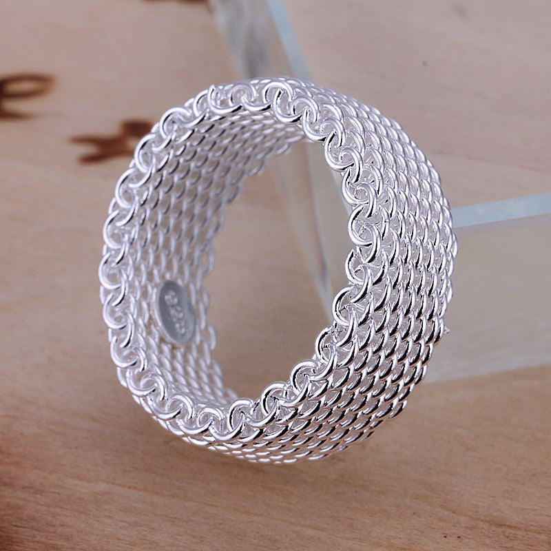 Exaggerated wire mesh ring women