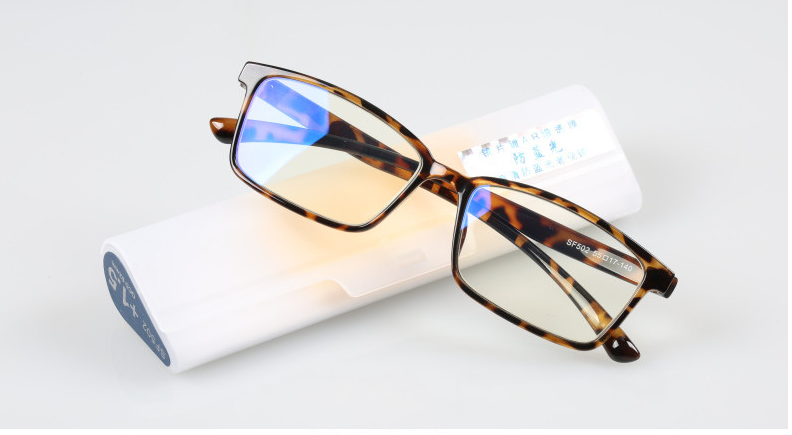 Stylish anti-blue reading glasses