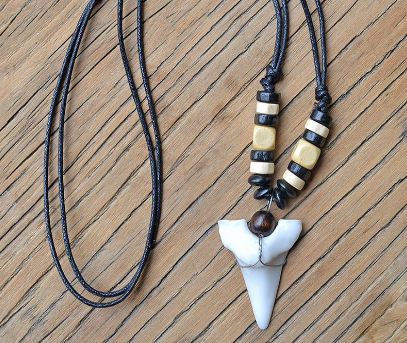 Men and Women Necklaces Imitation Shark Tooth Pendant