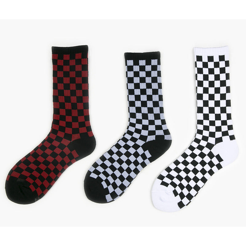 Autumn And Winter Black And White Check Socks Men