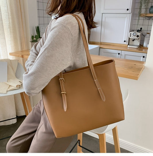 Simple large capacity ladies shoulder bag