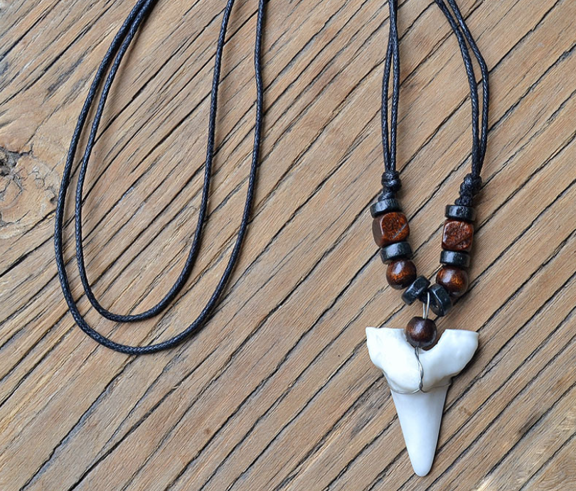 Men and Women Necklaces Imitation Shark Tooth Pendant