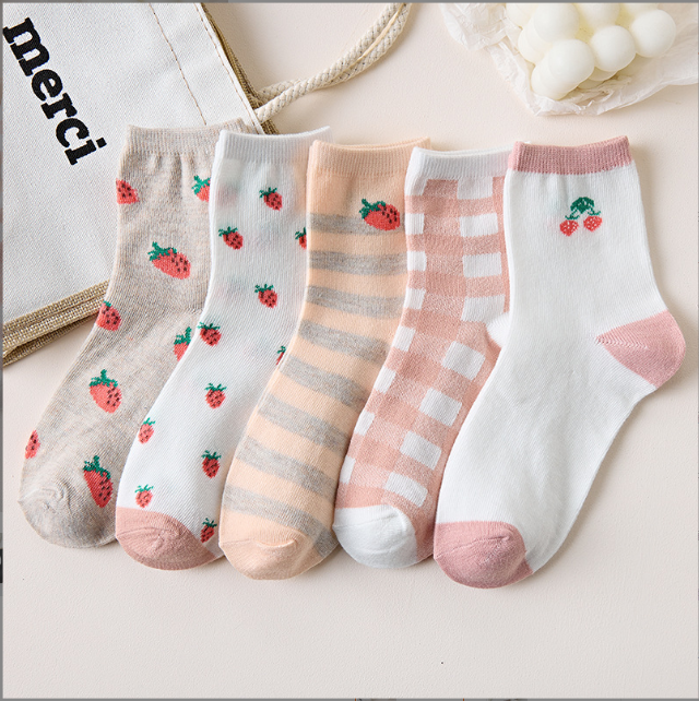 Fashionable And Warm Women Socks Fall In Tube